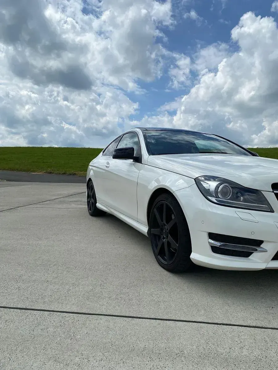 Gebraucht Mercedes C350 AMG 306 PS (225 kW) 2013 Weiß Coupé