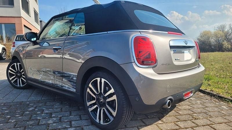 Gebraucht Mini Cooper 136 PS (100 kW) 2019 Silber Kleinwagen