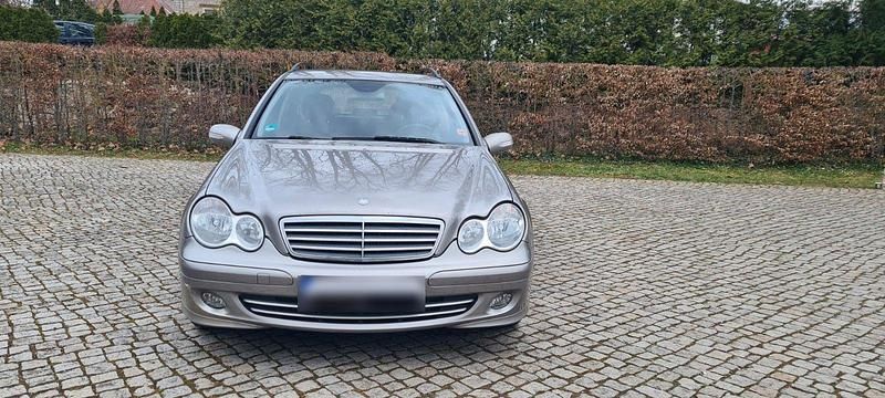 Gebraucht Mercedes C220 150 PS (110 kW) 2005 Grau Kombi