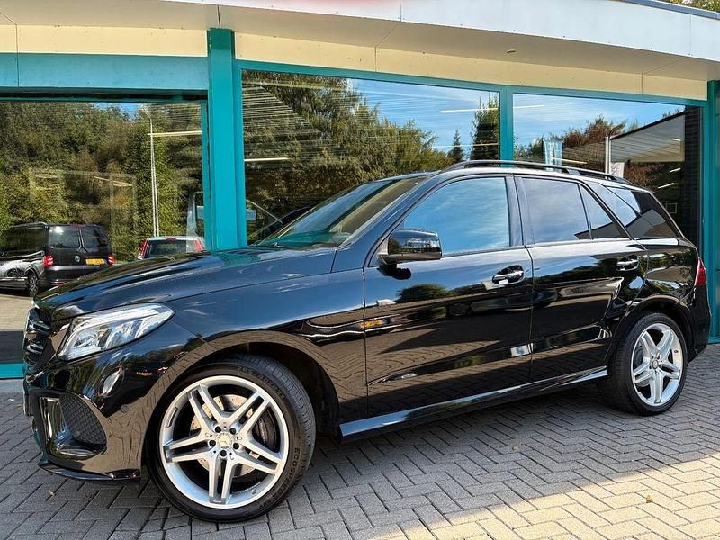 Schwarz Gebraucht 2016 Mercedes GLE400 AMG SUV | 34.900 € (Guter Preis) - Bild 1/4