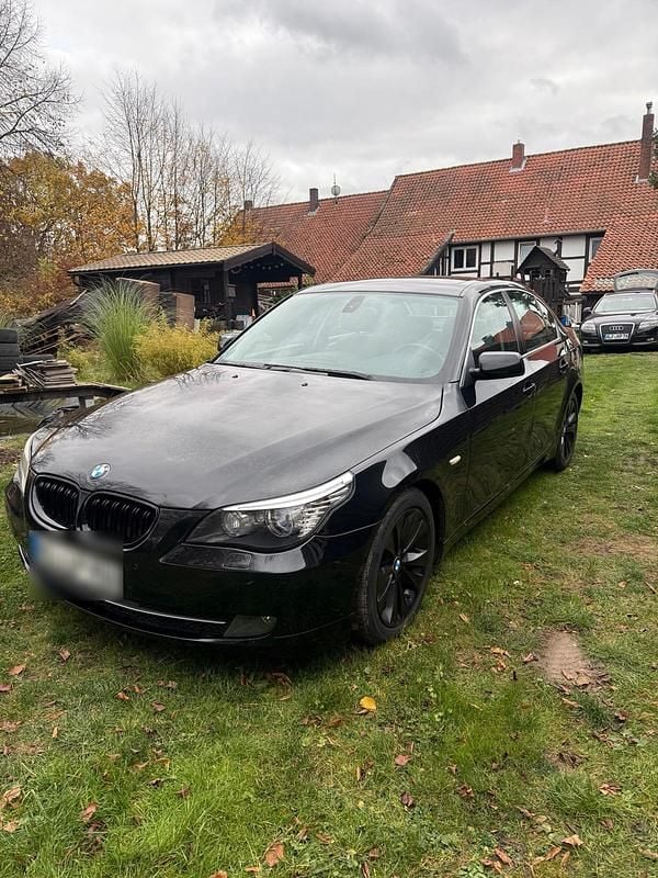 Gebraucht BMW 523 194 PS (142 kW) 2008 Schwarz Limousine