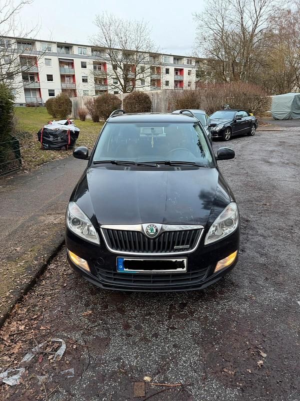 Gebraucht Skoda Fabia 75 PS (55 kW) 2011 Schwarz Kombi