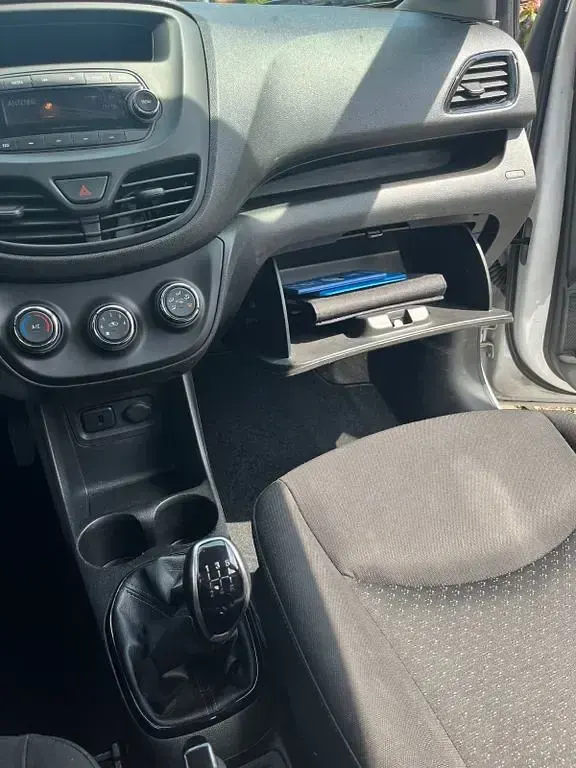 Gebraucht Opel Karl Active 75 PS (55 kW) 2017 Weiß Kleinwagen