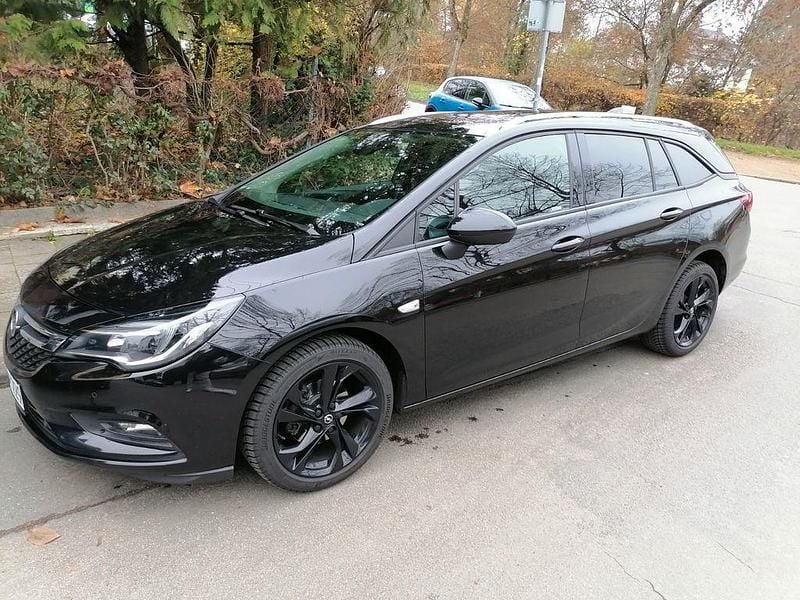 Schwarz Gebraucht 2017 Opel Astra Active Kombi | 8.500 € (Fairer Preis) - Bild 1/4
