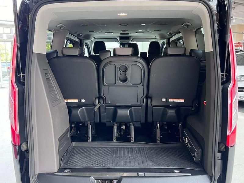 Gebraucht Ford Tourneo Titanium 185 PS (136 kW) 2020 Obsidianschwarz metallic Van / Kleinbus