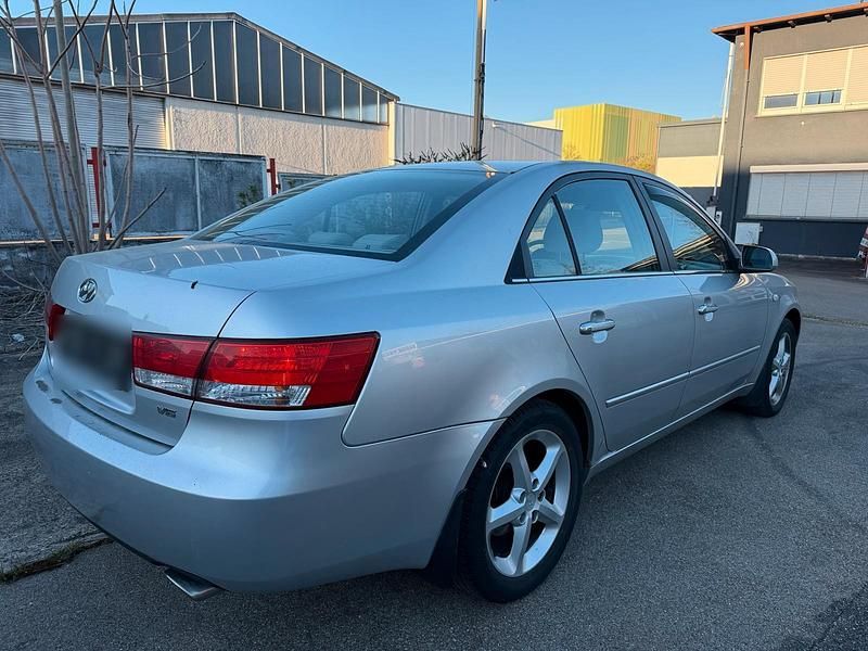 Gebraucht Hyundai Sonata 235 PS (172 kW) 2007 Silber Limousine