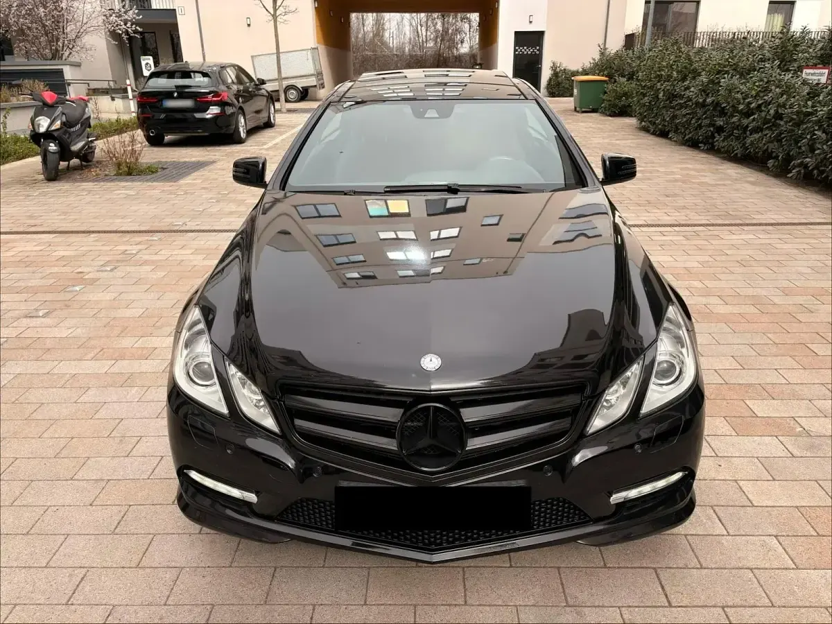 Second-hand Mercedes E350 265 CP (194 kW) 2012 Negru Coupe