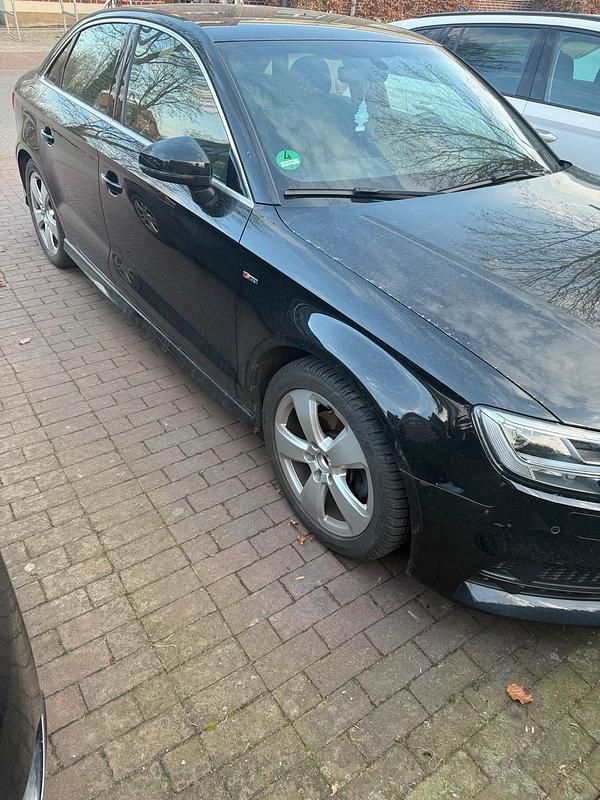 Gebraucht Audi A3 S-Line 150 PS (110 kW) 2019 Schwarz Limousine
