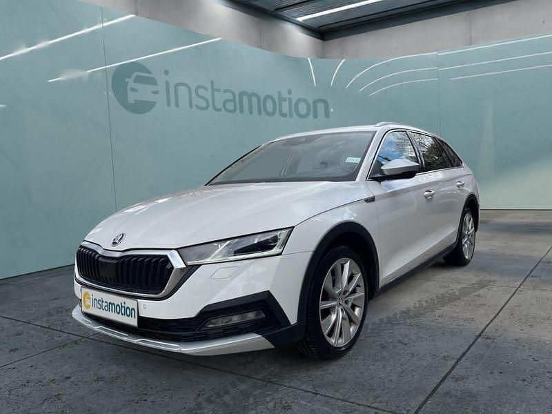Weiß Gebraucht 2021 Skoda Octavia Scout Scout 4x4 Kombi | 26.699 € (Etwas zu teuer) - Bild 1/4