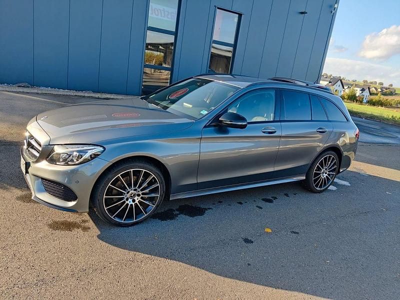 Gebraucht Mercedes C220 170 PS (125 kW) 2018 Grau Kombi