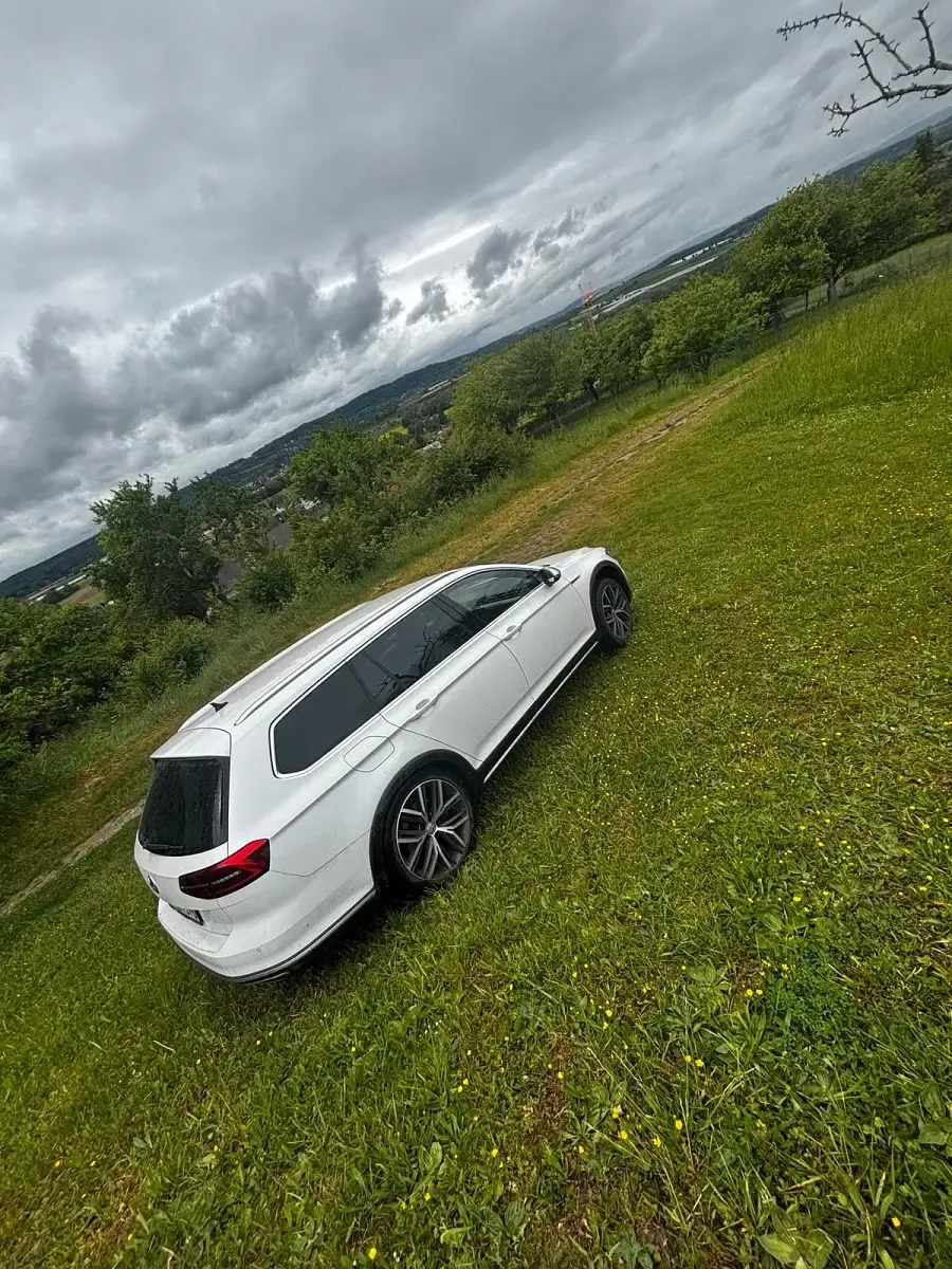 Usata VW Passat 240 CV (176 kW) 2017 Station wagon