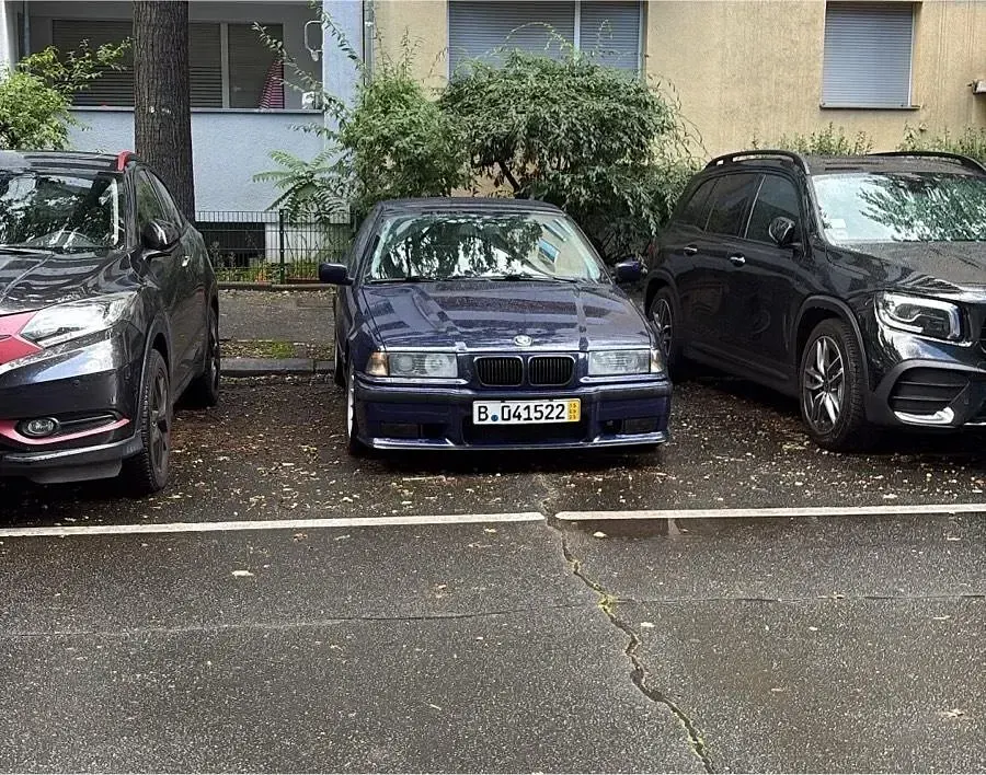 Używany BMW 318 1997 Niebieski Sedan/Limuzyna