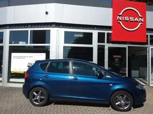 Gebraucht Seat Altea 4You 105 PS (77 kW) 2014 "apolo" blau Van / Kleinbus