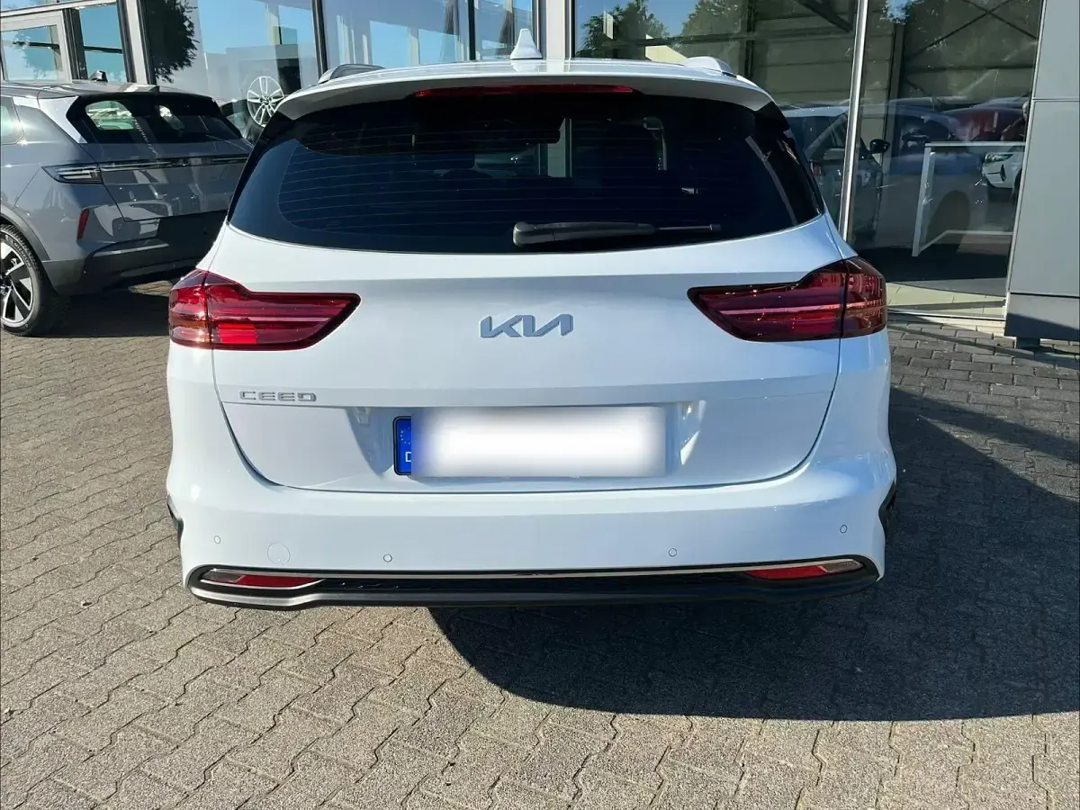 Gebraucht Kia Ceed Sportswagon Vision 101 PS (74 kW) 2022 Weiß Kombi