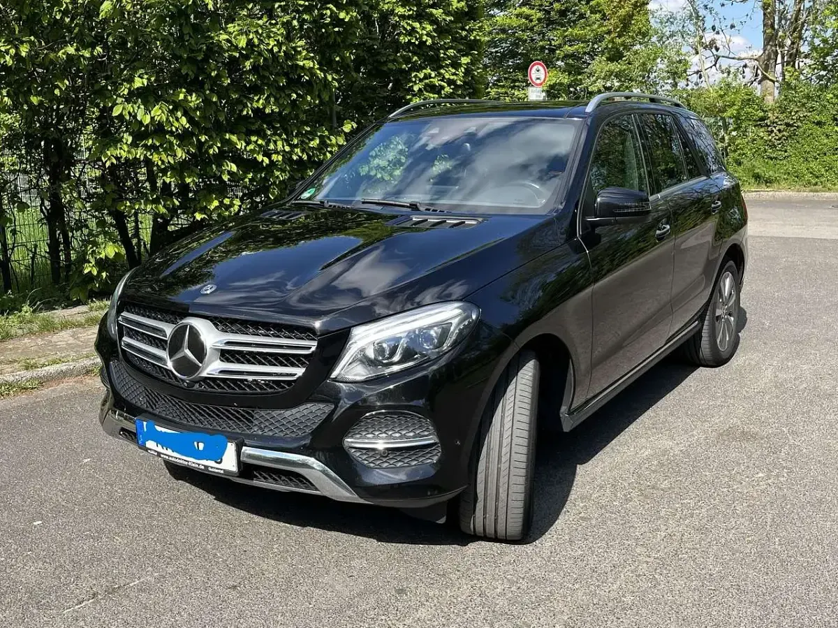 Gebraucht Mercedes GLE350 Exclusive 258 PS (189 kW) 2018 Schwarz SUV