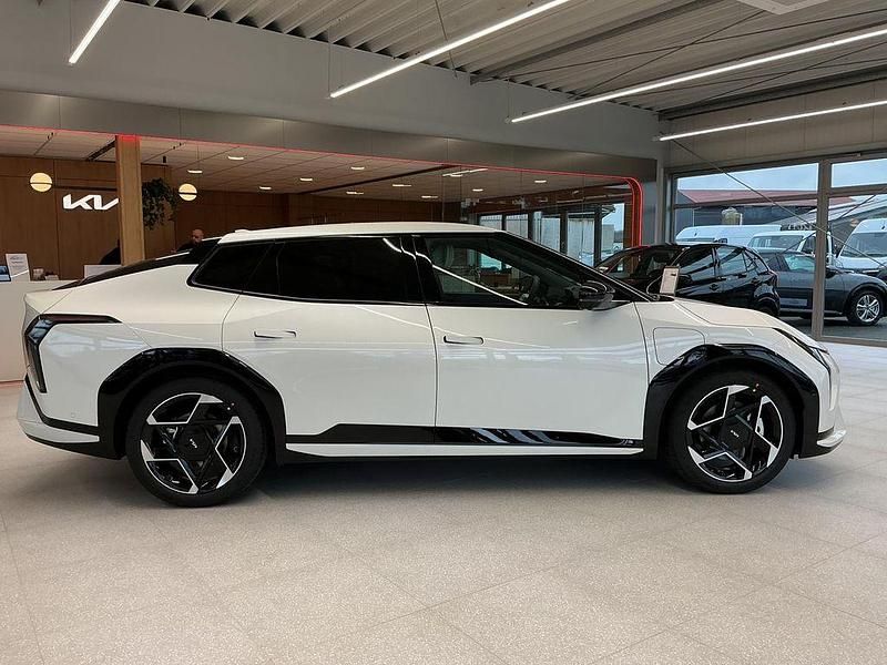 Neu Kia EV4 GT-Line 150 kW (204 PS) 2026 Weiß Limousine
