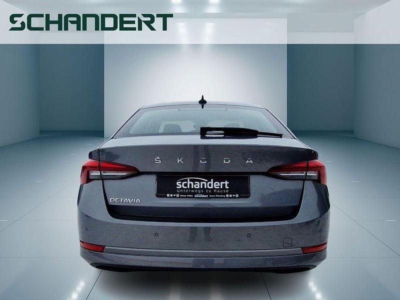 Gebraucht Skoda Octavia Ambition 116 PS (85 kW) 2023 Grau Limousine