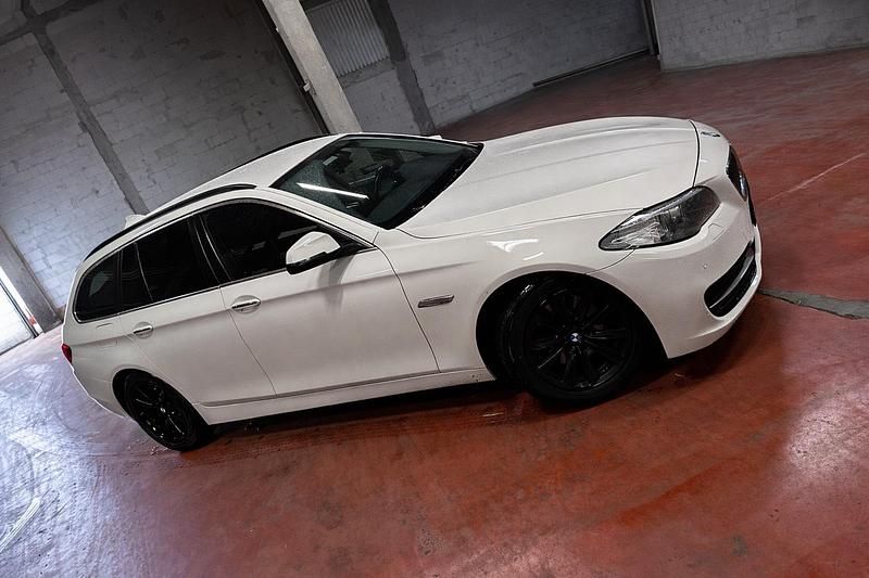 Gebraucht BMW 520 190 PS (139 kW) 2016 Weiß Kombi