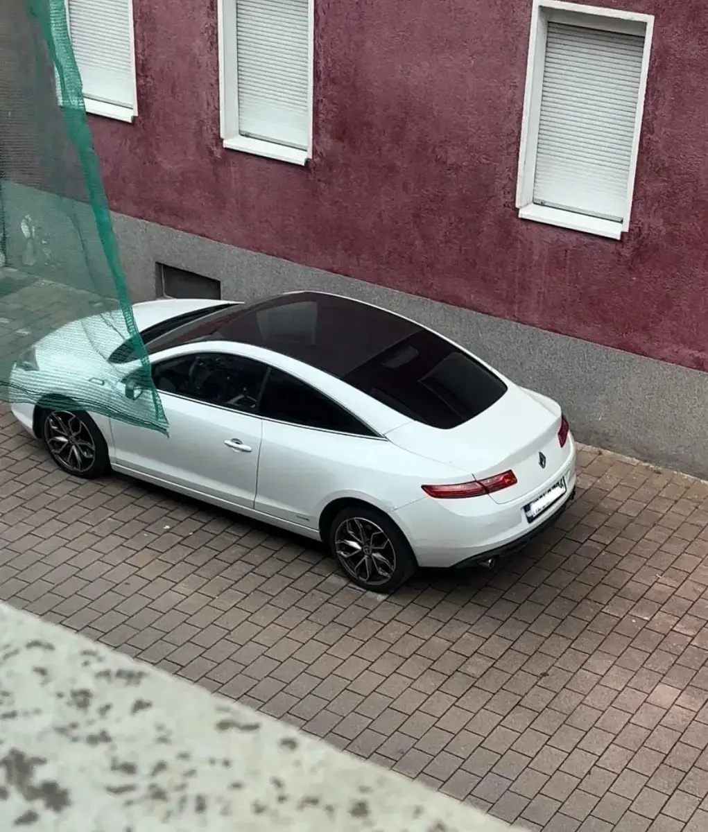 Gebraucht Renault Laguna Coupé 150 PS (110 kW) 2011 Coupé