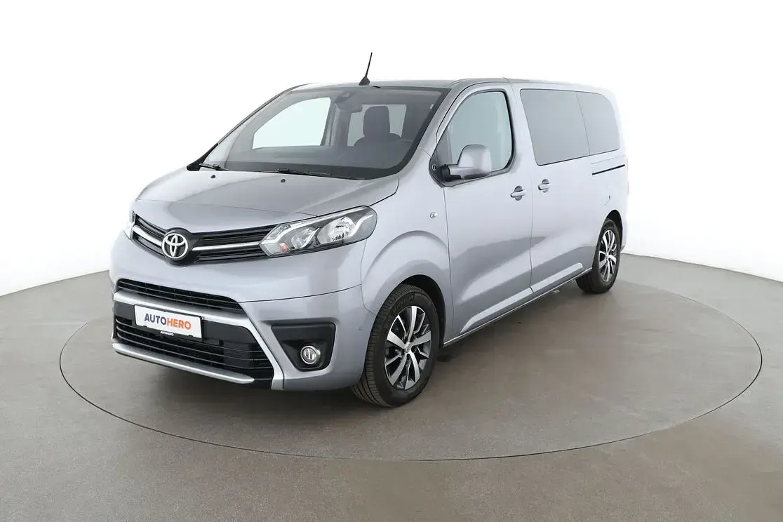 Gebraucht Toyota Proace Verso Team 177 PS (130 kW) 2023 Kombi