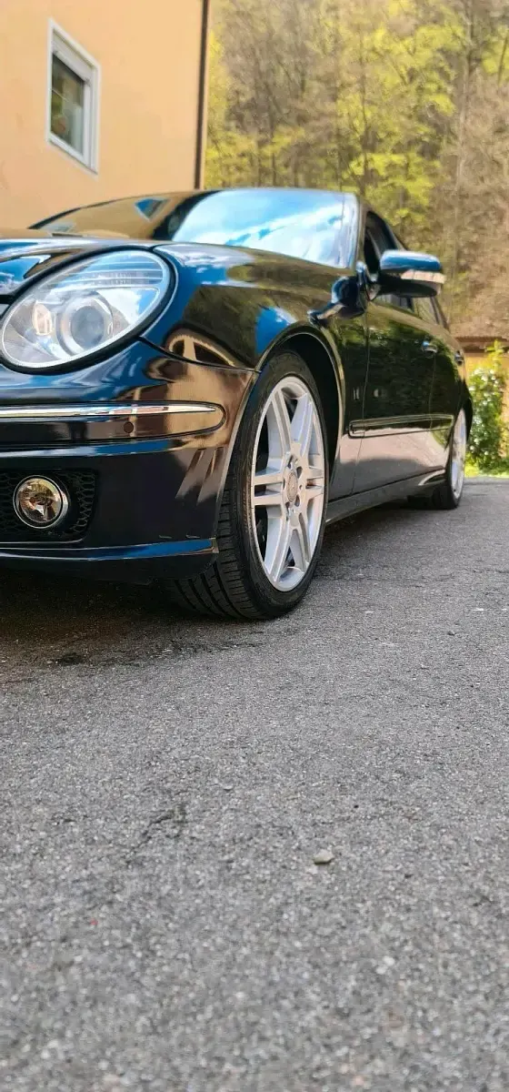 Gebraucht Mercedes E350 272 PS (200 kW) 2007 Schwarz Limousine