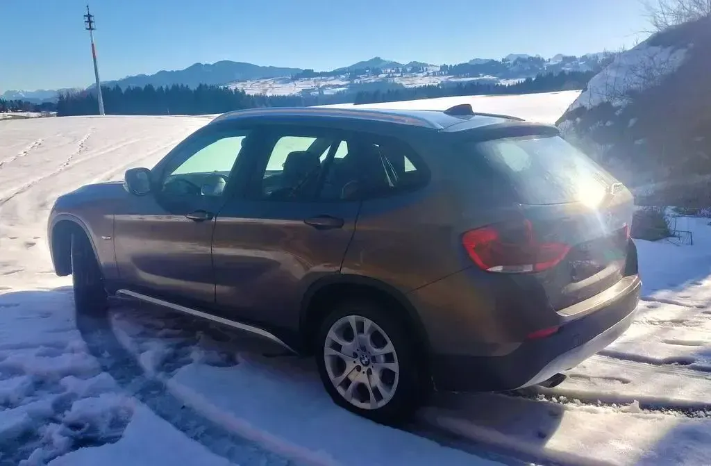 Gebraucht BMW X1 177 PS (130 kW) 2011 Braun SUV