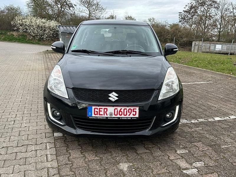 Gebraucht Suzuki Swift 94 PS (69 kW) 2014 Schwarz Kleinwagen