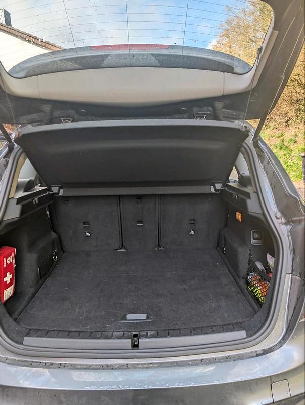 Gebraucht BMW 218 150 PS (110 kW) 2018 Grau Van / Kleinbus