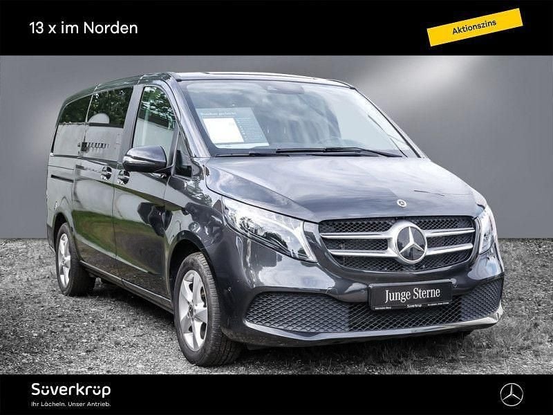 Grau Gebraucht 2023 Mercedes V250 Van / Kleinbus | 49.890 € (Guter Preis) - Bild 1/4
