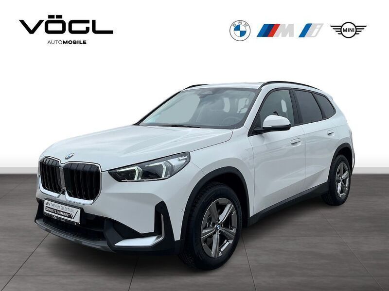 Weiß Gebraucht 2024 BMW X1 Efficient Dynamics SUV | 39.960 € (Fairer Preis) - Bild 1/4