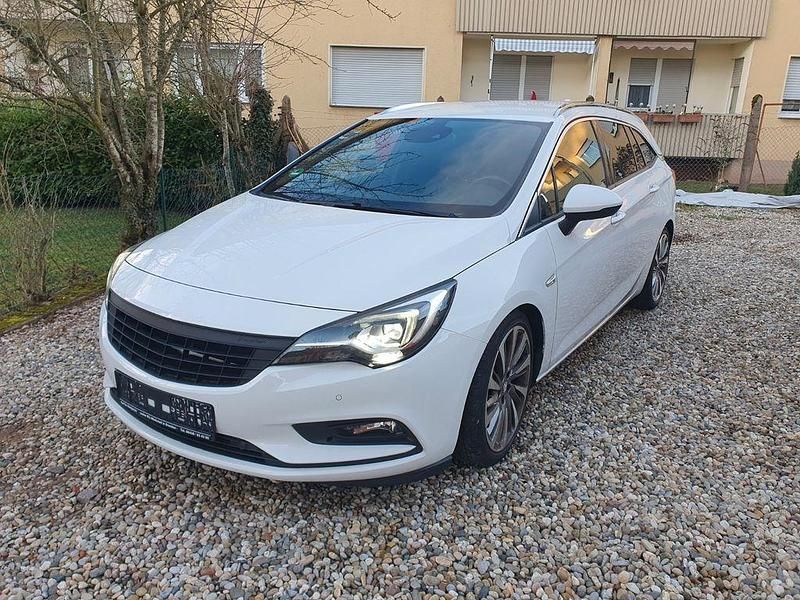 Gebraucht Opel Astra Ultimate 160 PS (117 kW) 2017 Weiß Kombi