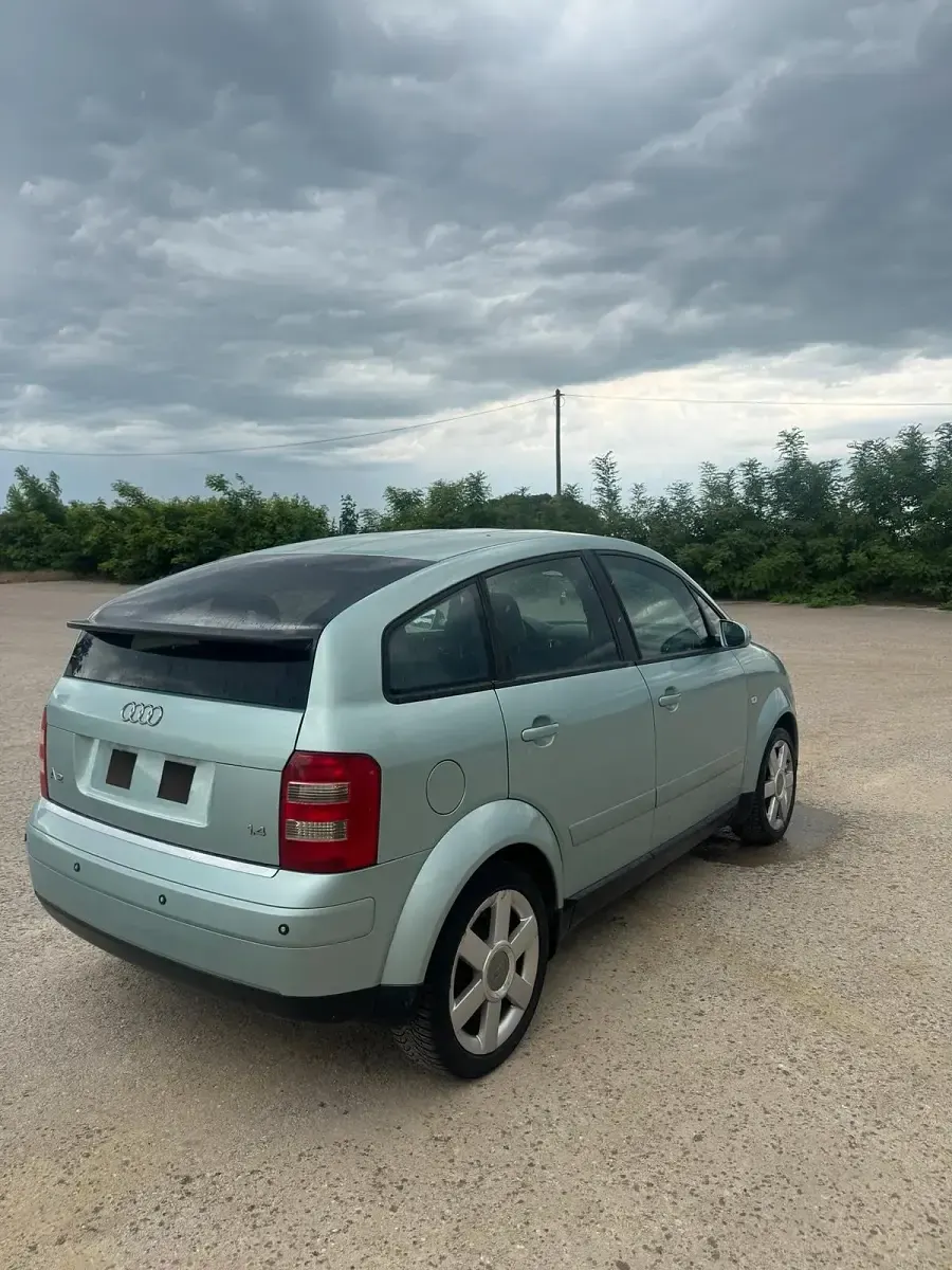 Gebraucht Audi A2 75 PS (55 kW) 2002 Grün Kleinwagen