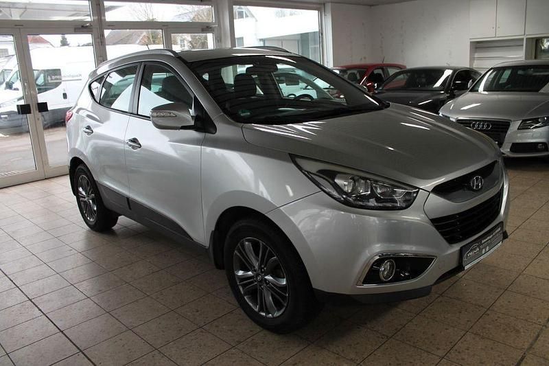 Gebraucht Hyundai ix35 Style 166 PS (122 kW) 2015 Silber SUV