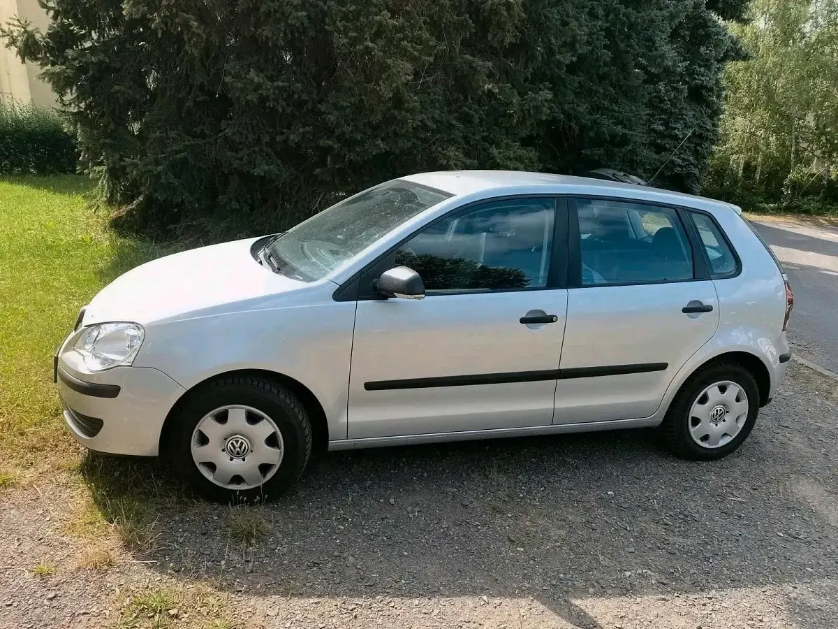 Gebraucht VW Polo 60 PS (44 kW) 2009 Silber Kleinwagen