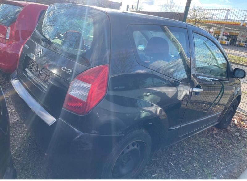 Gebraucht Citroën C2 Comfort 73 PS (53 kW) 2008 Schwarz Kleinwagen