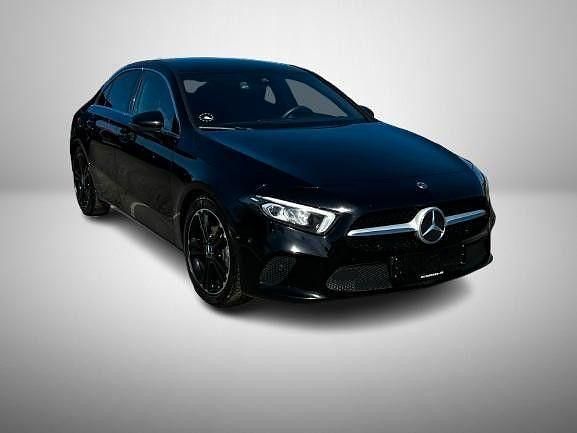 Gebraucht Mercedes A200 150 PS (110 kW) 2021 Schwarz Limousine