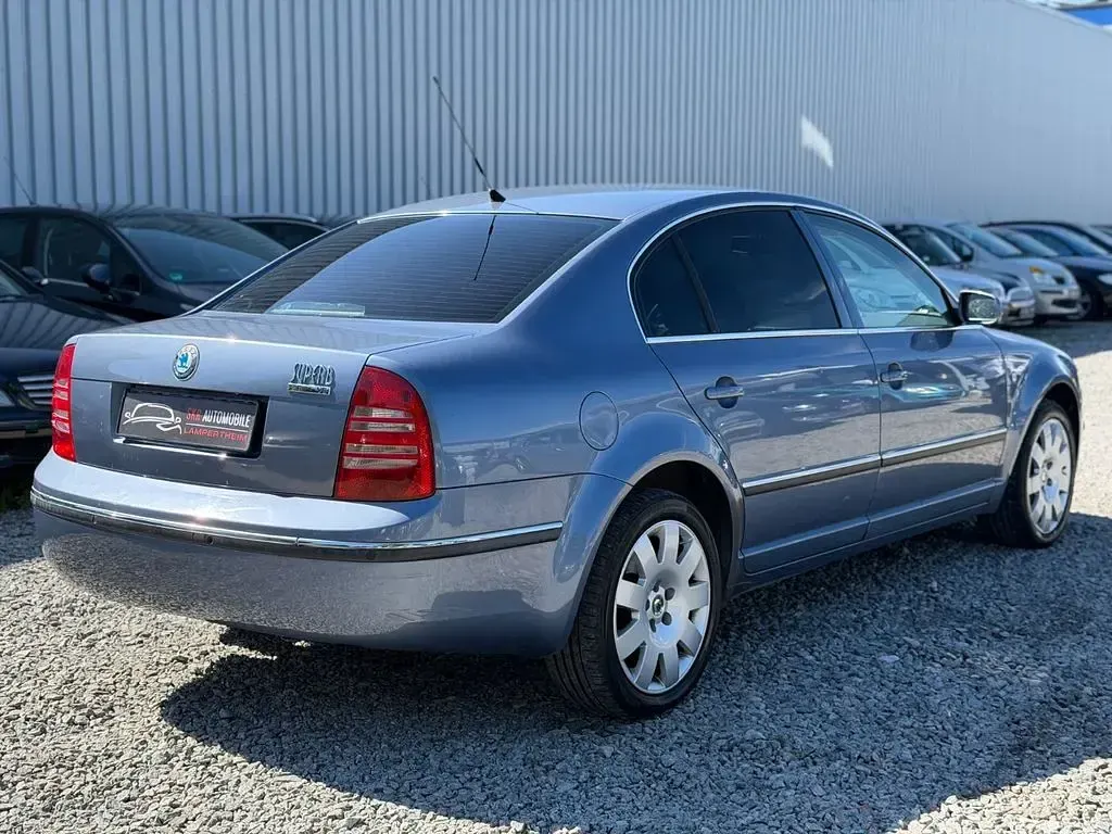 Gebraucht Skoda Superb Elegance 193 PS (141 kW) 2003 Blau Limousine