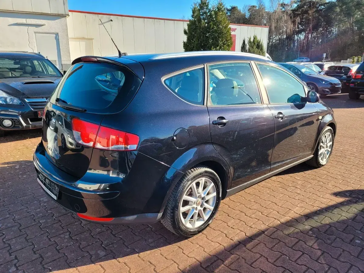 Gebraucht Seat Altea XL Stylance 160 PS (117 kW) 2010 Schwarz Van / Kleinbus