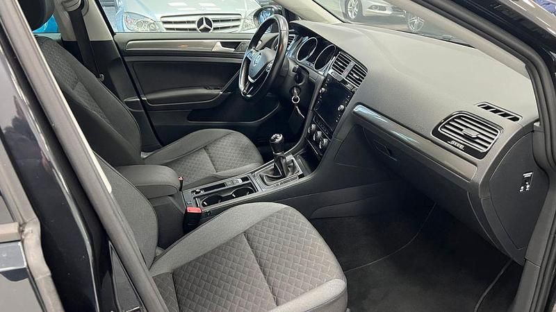 Gebraucht VW Golf VII Join 131 PS (96 kW) 2019 Schwarz Limousine