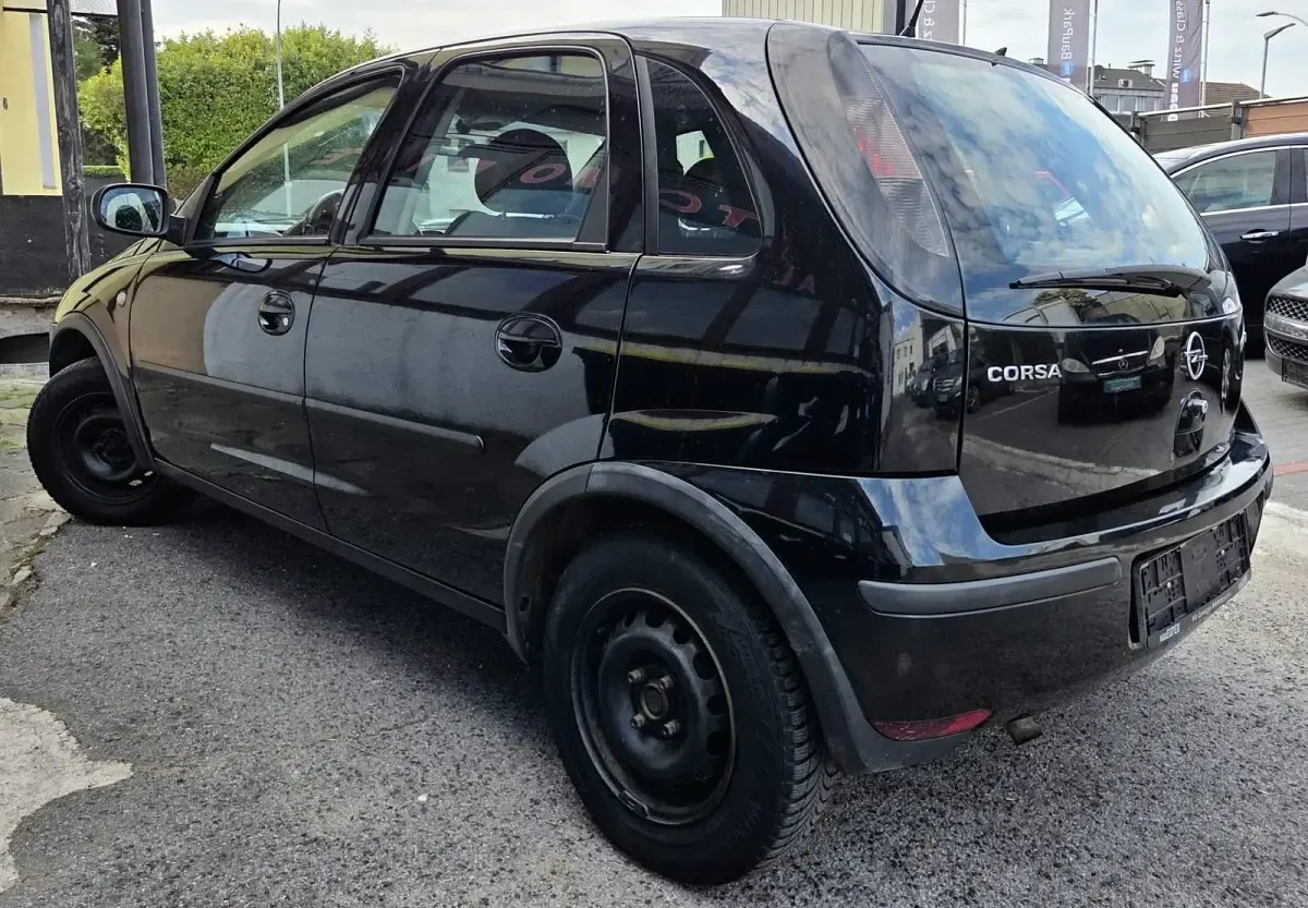 Gebraucht Opel Corsa 75 PS (55 kW) 2004 Schwarz Kleinwagen