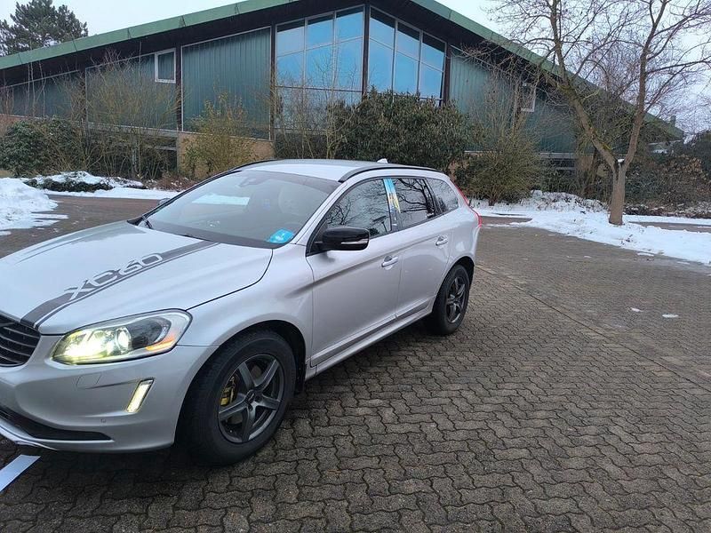 Gebraucht Volvo XC60 Momentum 163 PS (119 kW) 2013 Silber SUV