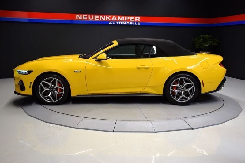 Gebraucht Ford Mustang GT Convertible 446 PS (328 kW) 2024 Gelb Cabrio