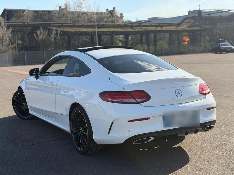 Gebraucht Mercedes C400 AMG line 333 PS (244 kW) 2017 Weiß Coupé