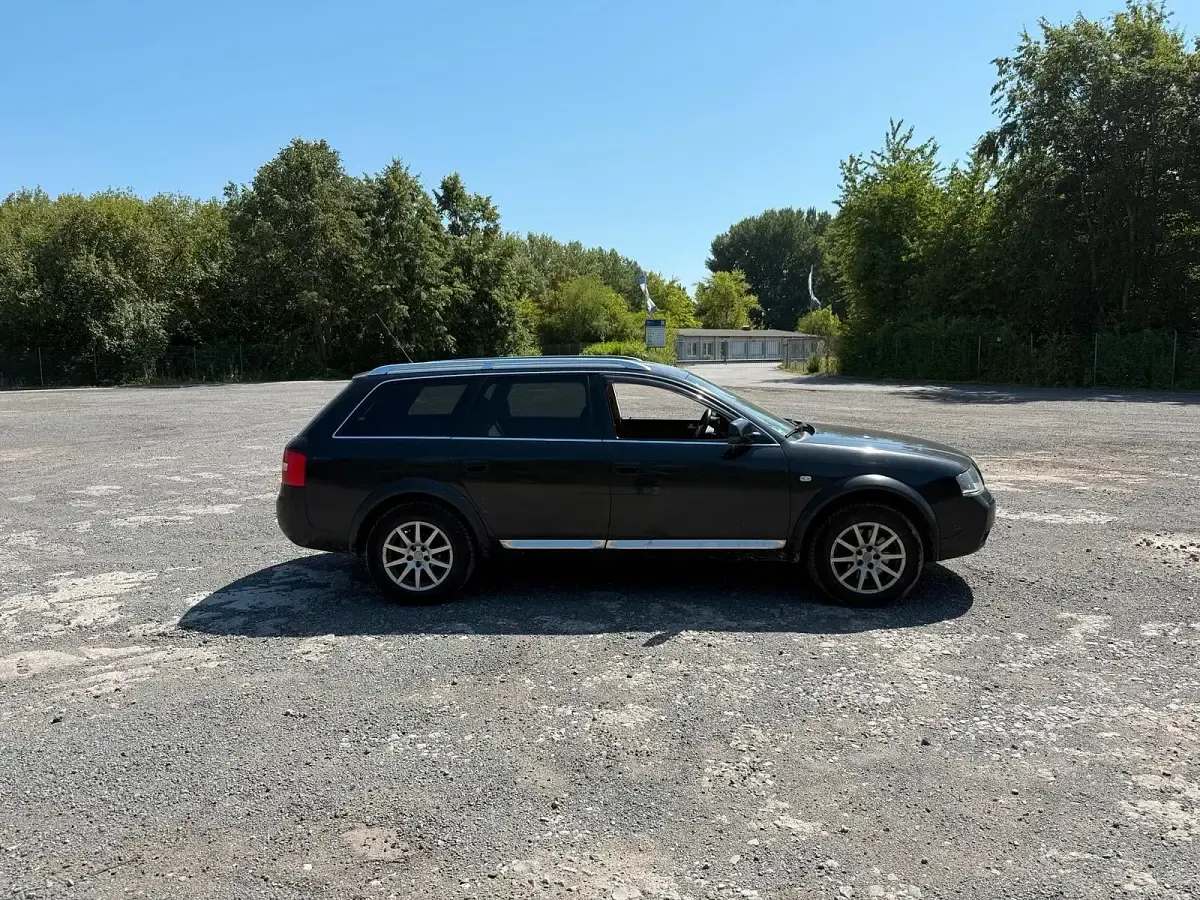 Gebraucht Audi A6 Allroad 180 PS (132 kW) 2003 Schwarz Kombi