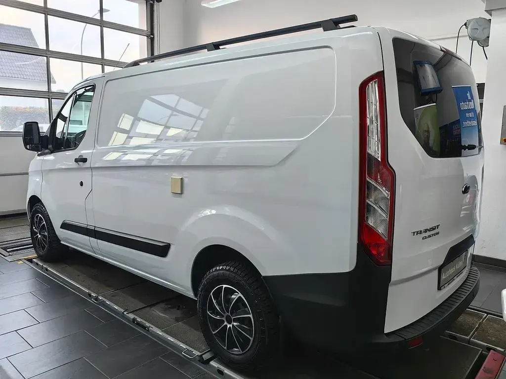 Second-hand Ford Transit Custom 131 CP (96 kW) 2016 Alb Monovolum