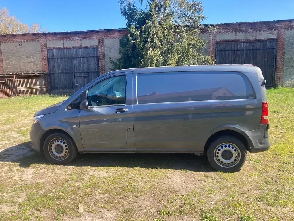 Gebraucht Mercedes Vito 163 PS (119 kW) 2017 Grau Van