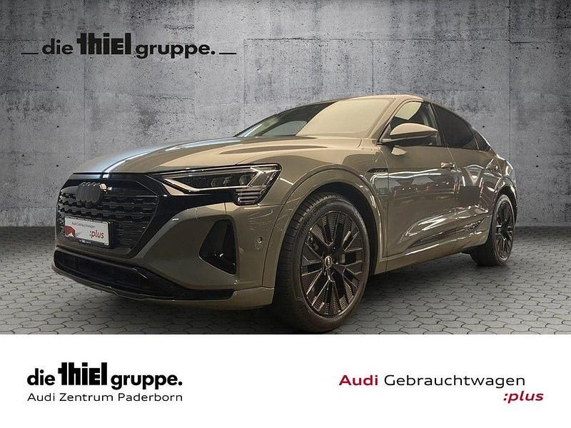 Grau Gebraucht 2023 Audi Q8 Sportback e-tron Advanced SUV | 54.390 € (Guter Preis) - Bild 1/4