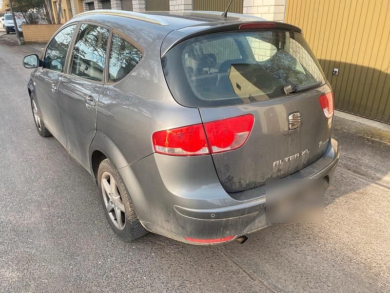 Gebraucht Seat Altea XL 105 PS (77 kW) 2012 Grau Van / Kleinbus