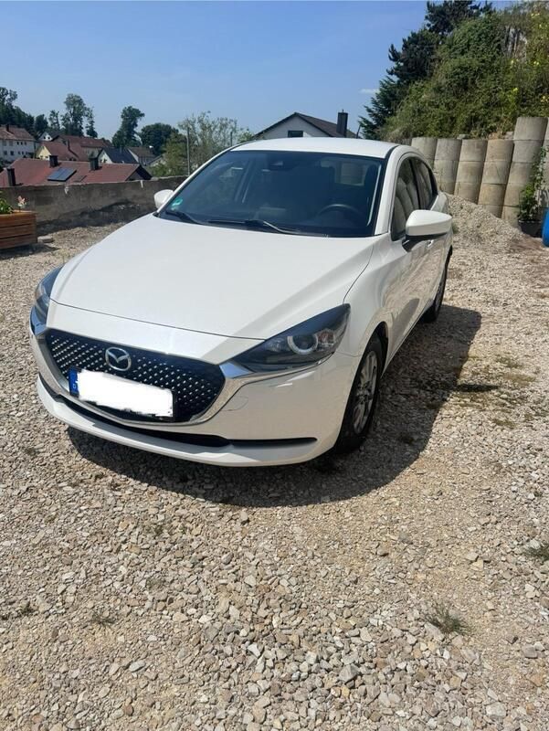Weiß Gebraucht 2020 Mazda 2 Kleinwagen | 10.800 € (Guter Preis) - Bild 1/4