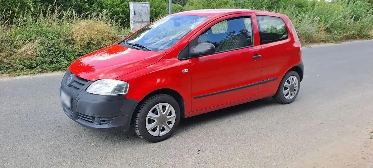Gebraucht VW Fox 60 PS (44 kW) 2011 Rot Kleinwagen